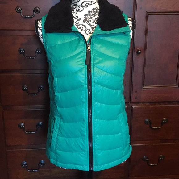 Calvin Klein Jackets & Blazers - Calvin Klein puffer vest